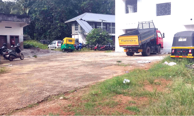 വളവുപച്ച ചന്ത അവഗണനയിൽ വളവുപച്ച ചന്ത അവഗണനയിൽ