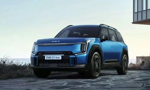 ഒറ്റ ചാര്‍ജില്‍ 561 കിലോമീറ്റര്‍, 24 മിനിറ്റില്‍ 80 ശതമാനം ബാറ്ററി; നിരത്തിൽ തരംഗമാകാൻ ഇ.വി 9 വരുന്നു