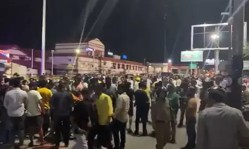 കാമുകനെ തേടി യു.പിയിൽനിന്ന് പെൺകുട്ടിയെത്തി; ഡെറാഡൂൺ റെയിൽവേ സ്റ്റേഷനിൽ സാമുദായിക സംഘർഷം