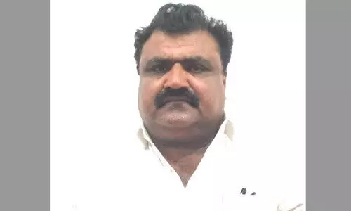 മോ​ഷ​ണ​ക്കേ​സ് ഒ​ഴി​വാ​ക്കാ​മെ​ന്ന വാ​ഗ്ദാ​നം ന​ൽ​കി പ​ണം​ത​ട്ടി​യ യു​വാ​വ് അ​റ​സ്റ്റി​ൽ