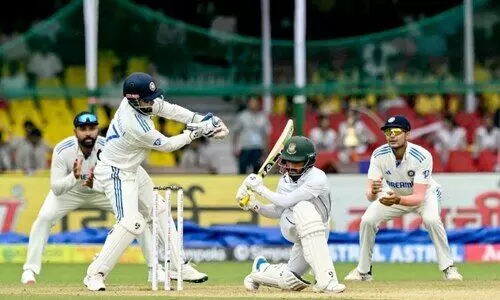 മഴയിൽ മുങ്ങി ഗ്രീൻപാർക്ക് സ്റ്റേഡിയം; ആദ്യദിനം കളിച്ചത് 35 ഓവർ മാത്രം, 100 കടന്ന് ബംഗ്ലാദേശ്