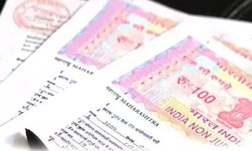 ചെറിയ തുകയുടെ മുദ്രപ്പത്രങ്ങൾ മൂന്നാഴ്ചക്കകം ലഭ്യമാക്കണം -ഹൈകോടതി ചെറിയ തുകയുടെ മുദ്രപ്പത്രങ്ങൾ മൂന്നാഴ്ചക്കകം ലഭ്യമാക്കണം -ഹൈകോടതി