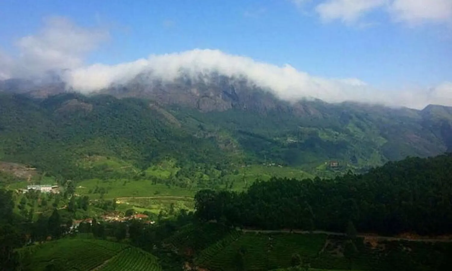 കൈയേറ്റവും അനധികൃത നിർമാണവും; ചൊക്രമുടിയിൽ സോയിൽ പൈപ്പിങ്ങിന്​ സാധ്യതയെന്ന്​ റിപ്പോർട്ട്