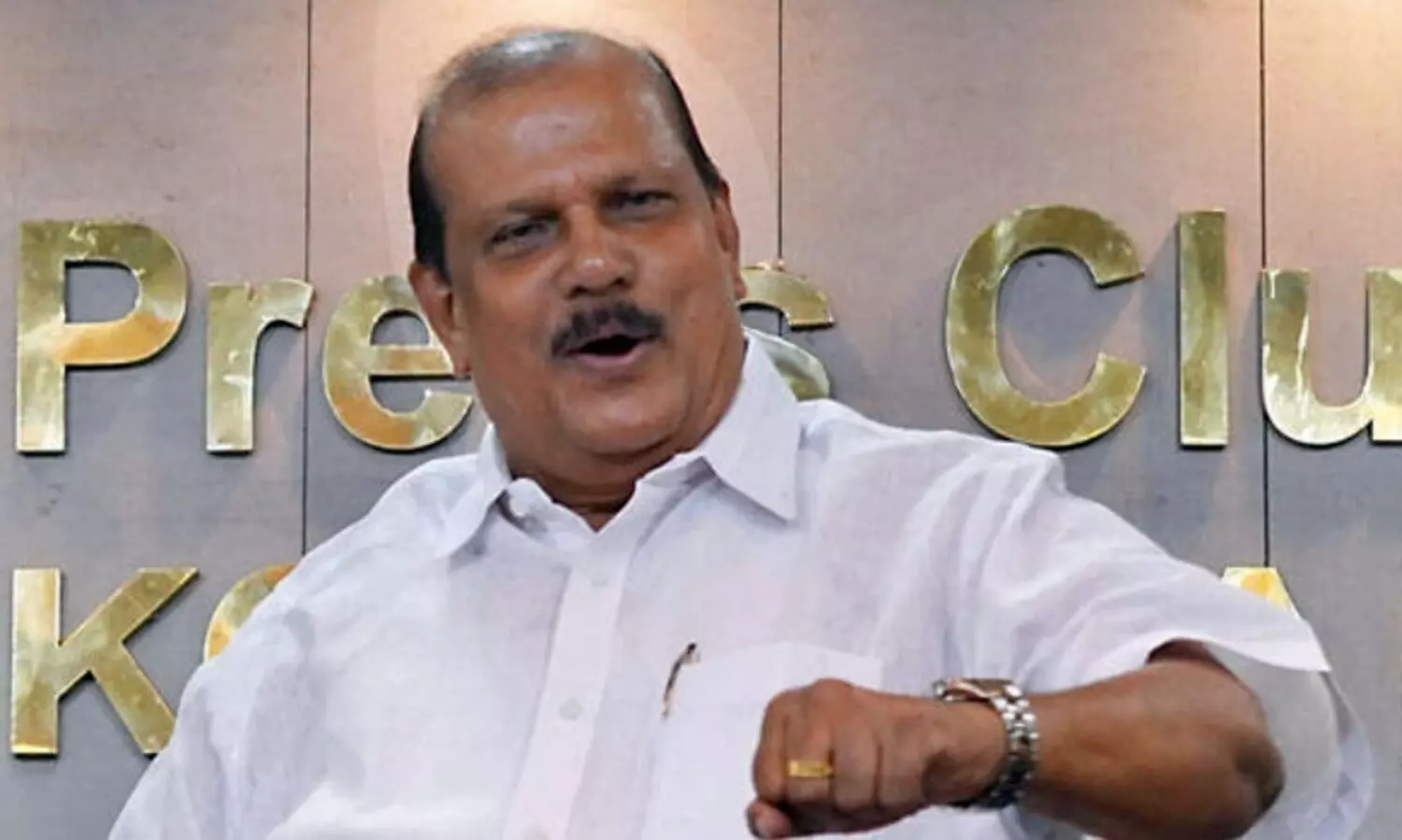 ഡിസംബറിന് മുമ്പ് പിണറായി അറസ്റ്റിലാകും, ജയിലിൽ പോകും -പി.സി. ജോർജ്