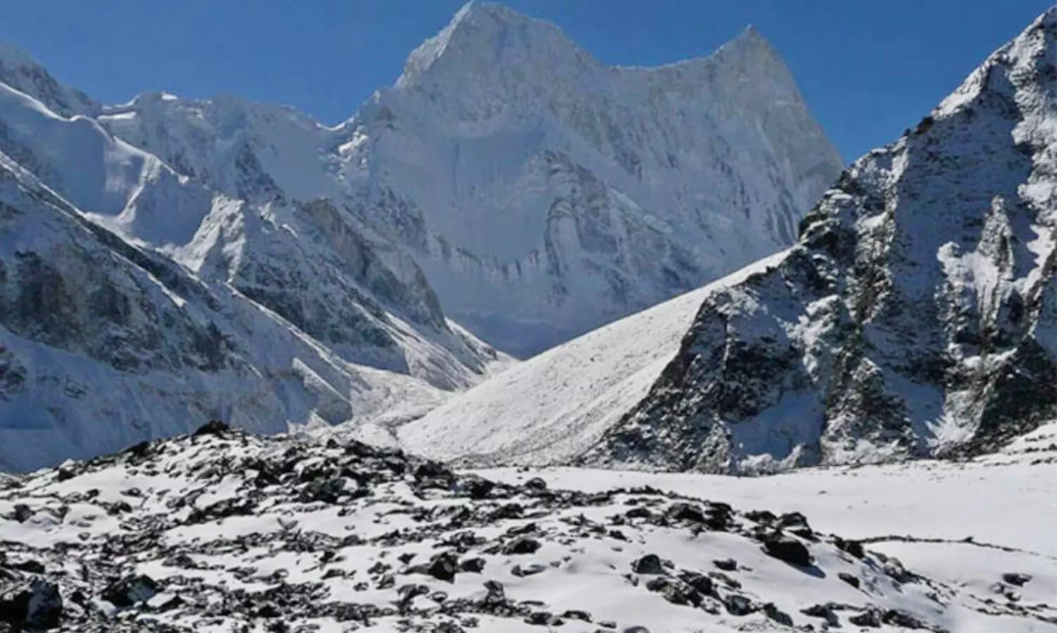 ഉത്തരാഖണ്ഡില്‍ കൊടുമുടി കയറുന്നതിനിടെ മലയാളി യുവാവ് മരിച്ചു