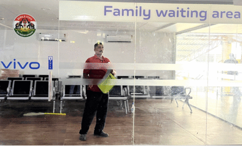 കെ.​എ​സ്.​ആ​ർ.​ടി.​സി ബ​സ് സ്റ്റാ​ൻ​ഡി​ൽ ശീ​തീ​ക​രി​ച്ച കാ​ത്തി​രി​പ്പു​മു​റി​യും മാ​ലി​ന്യ​നി​ക്ഷേ​പ കേ​ന്ദ്ര​വും സ​ജ്ജം