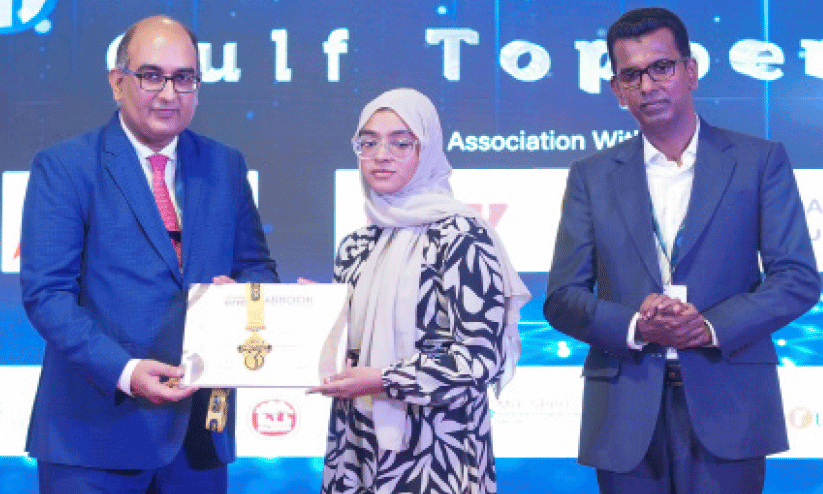 മീ​ഡി​യ​വ​ൺ മ​ബ്റൂ​ക് ഗ​ൾ​ഫ് ടോ​പേ​ഴ്സ്