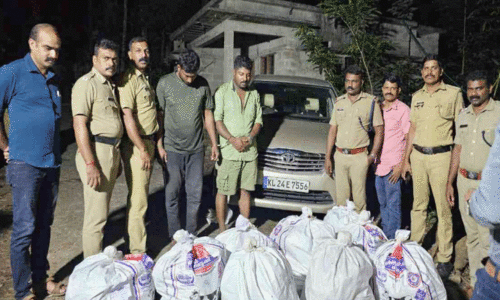 വെള്ളറടയില്‍ 200 കിലോ കഞ്ചാവുമായി നാല​ുപേര്‍ പിടിയില്‍