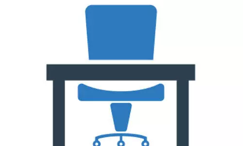 കൊമ്പനാട് വില്ലേജ് ഓഫിസില്‍ മാസങ്ങളായി ഓഫിസറില്ല