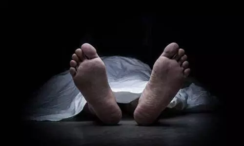 പരോളിൽ ഇറങ്ങിയ കൊലക്കേസ് പ്രതി വീട്ടിൽ തൂങ്ങിമരിച്ച നിലയിൽ