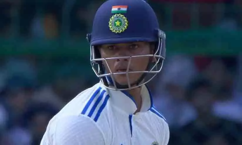 ടെസ്റ്റിൽ ട്വന്റി-20 കളിച്ച് ഇന്ത്യൻ ടീം; ജയ്സ്വാൾ വെടിക്കെട്ടിൽ റെക്കോർഡ് വേഗത്തിൽ 100! ടെസ്റ്റിൽ ട്വന്റി-20 കളിച്ച് ഇന്ത്യൻ ടീം; ജയ്സ്വാൾ വെടിക്കെട്ടിൽ റെക്കോർഡ് വേഗത്തിൽ 100!