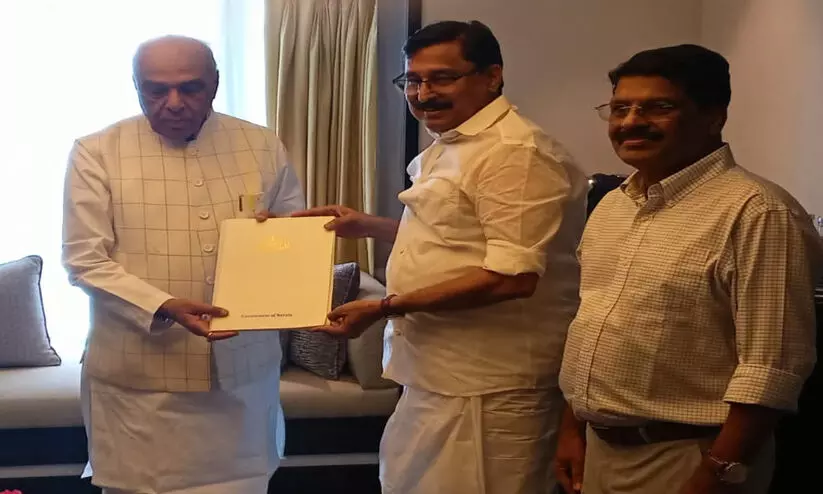 വഖഫ് ഭേദഗതി: ജെ.പി.സി അധ്യക്ഷനുമായി മന്ത്രി കൂടിക്കാഴ്ച നടത്തി വഖഫ് ഭേദഗതി: ജെ.പി.സി അധ്യക്ഷനുമായി മന്ത്രി കൂടിക്കാഴ്ച നടത്തി