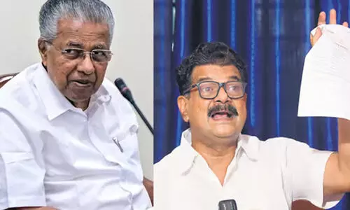 PV Anvar, pinarayi