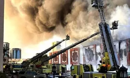 ജിദ്ദ ഷോപ്പിങ്​ സെൻററിലെ അഗ്​നിബാധ: രണ്ട്​ സിവിൽ ഡിഫൻസ് ഉദ്യോഗസ്ഥർ മരിച്ചു