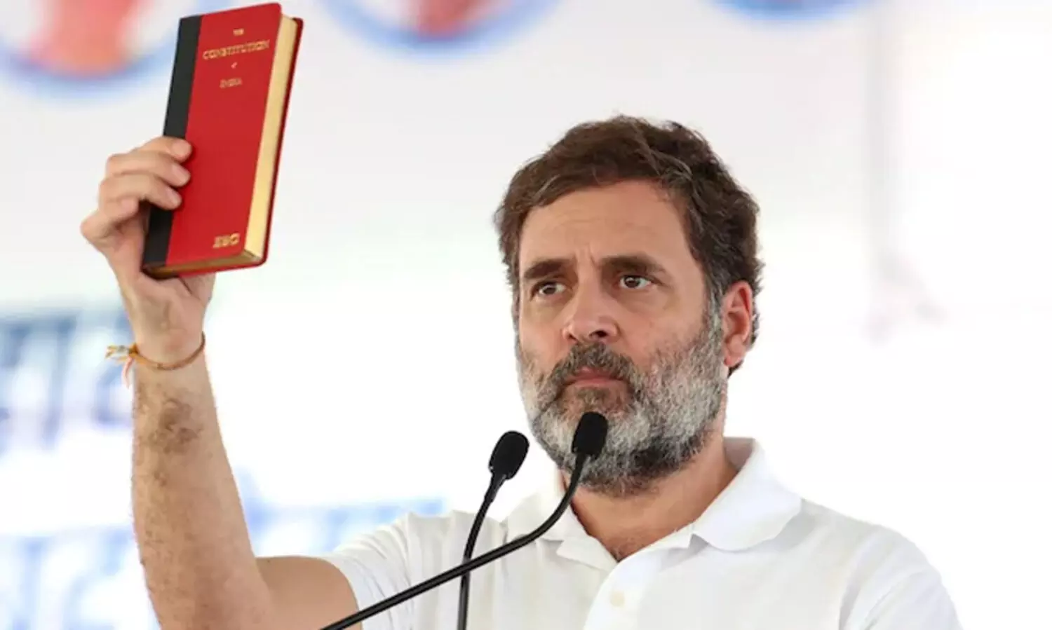 അംബാനിയുടെ മകന്റെ വിവാഹം ഭരണഘടനയോടുള്ള വെല്ലുവിളിയെന്ന് രാഹുൽ ഗാന്ധി