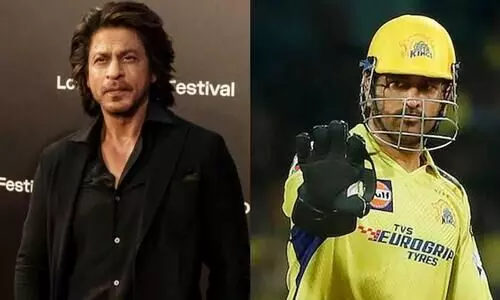 Na Na Kar Ke Bhi 10 IPL Khel Jaate Hai: KKR Owner Shah Rukh Khans Remark On MS Dhoni Goes Viral - WATCH