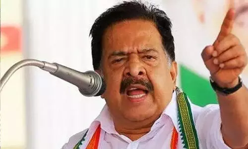 പി.ആര് ഏജന്സിയേയും പത്രത്തിനെയും പഴിചാരി മലപ്പുറത്തെ ആക്ഷേപിച്ചതില് നിന്നു രക്ഷപ്പെടാമെന്ന് മുഖ്യമന്ത്രി കരുതരുത്-രമേശ് ചെന്നിത്തല പി.ആര് ഏജന്സിയേയും പത്രത്തിനെയും പഴിചാരി മലപ്പുറത്തെ ആക്ഷേപിച്ചതില് നിന്നു രക്ഷപ്പെടാമെന്ന് മുഖ്യമന്ത്രി കരുതരുത്-രമേശ് ചെന്നിത്തല