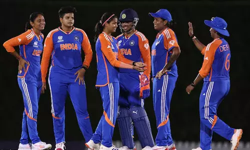 ലോകകപ്പ് സന്നാഹം: ദക്ഷിണാഫ്രിക്കയെ തോൽപിച്ച് ഇന്ത്യൻ വനിതകൾ ലോകകപ്പ് സന്നാഹം: ദക്ഷിണാഫ്രിക്കയെ തോൽപിച്ച് ഇന്ത്യൻ വനിതകൾ