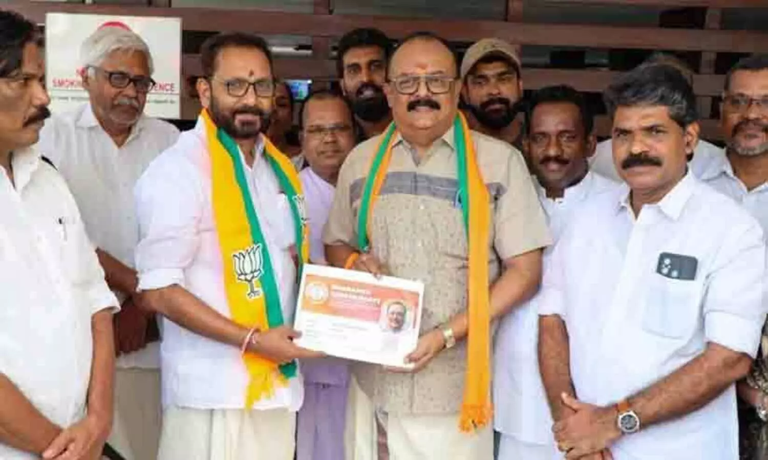 actor mahesh joins bjp