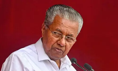 തലയൂരാൻ ബി.ജെ.പിയെ വിമർശിച്ചും ന്യൂനപക്ഷങ്ങളെ തലോടിയും മുഖ്യമന്ത്രി