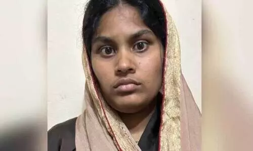 ക​ട​ക​ളി​ൽ ക​വ​ർ​ച്ച ന​ട​ത്തി​യ യു​വ​തി പി​ടി​യി​ൽ