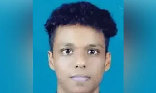 ടി​പ്പ​റി​ടി​ച്ച് വി​ദ്യാ​ർ​ഥി​ക്ക് ദാ​രു​ണാ​ന്ത്യം