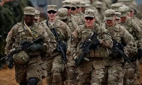 പശ്ചിമേഷ്യയിലേക്ക് കൂടുതൽ യു.എസ് സേനയും യുദ്ധവിമാനങ്ങളും പശ്ചിമേഷ്യയിലേക്ക് കൂടുതൽ യു.എസ് സേനയും യുദ്ധവിമാനങ്ങളും