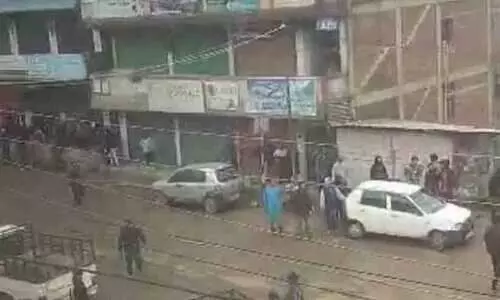 മണിപ്പൂരിൽ നാഗ വിഭാഗങ്ങൾ ഏറ്റുമുട്ടി; വെടിവെപ്പിൽ പൊലീസുകാരൻ ഉൾപ്പെടെ മൂന്നു മരണം