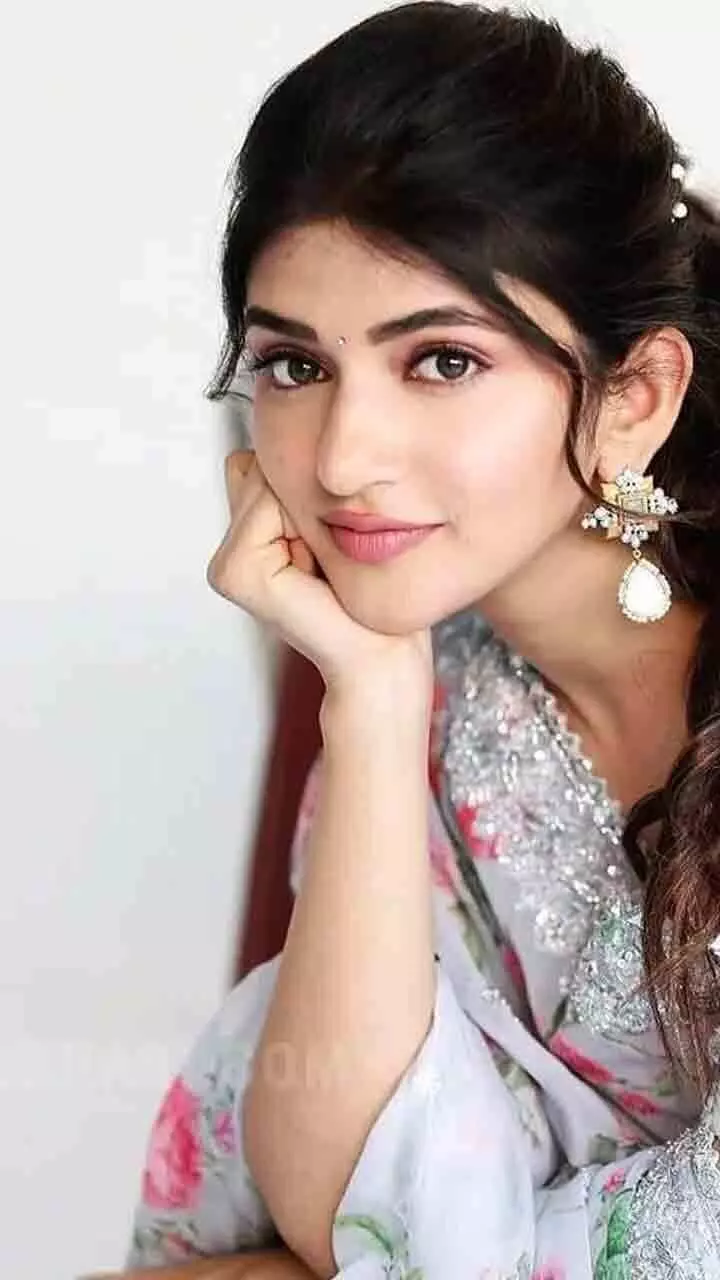 അഭിനയം മാത്രമല്ല വിദ്യാഭ്യാസവും ടോപ്! ഡോക്ടർമാരായ പ്രമുഖ ഇന്ത്യൻ നടികൾ