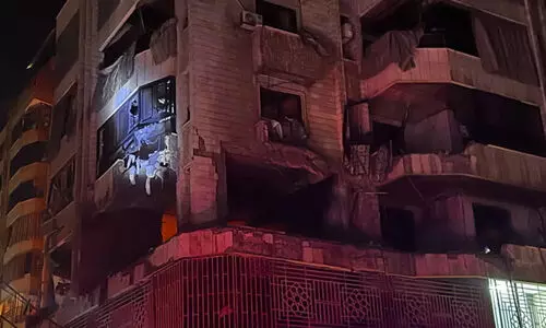 ബെയ്റൂത്തിന് നേരെ വീണ്ടും ഇസ്രായേൽ ആക്രമണം; ആറ് പേർ കൊല്ലപ്പെട്ടു ബെയ്റൂത്തിന് നേരെ വീണ്ടും ഇസ്രായേൽ ആക്രമണം; ആറ് പേർ കൊല്ലപ്പെട്ടു