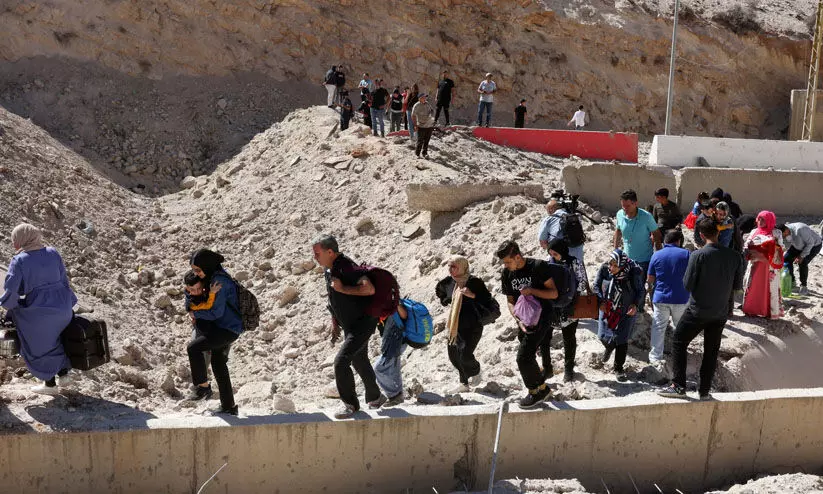 ആക്രമണത്തിൽ നിന്ന് രക്ഷപ്പെടാൻ ലെബനാൻകാർ ഉപയോഗിച്ച അതിർത്തി പാത ഇസ്രായേൽ തകർത്തു ആക്രമണത്തിൽ നിന്ന് രക്ഷപ്പെടാൻ ലെബനാൻകാർ ഉപയോഗിച്ച അതിർത്തി പാത ഇസ്രായേൽ തകർത്തു