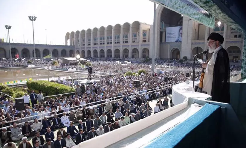 നേതാക്കൾ കൊല്ലപ്പെട്ടാലും ചെറുത്തുനിൽപ്പിൽനിന്ന് പിന്നോട്ടില്ല -ആയത്തുല്ല അലി ഖാംനഈ നേതാക്കൾ കൊല്ലപ്പെട്ടാലും ചെറുത്തുനിൽപ്പിൽനിന്ന് പിന്നോട്ടില്ല -ആയത്തുല്ല അലി ഖാംനഈ