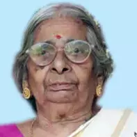 മീ​നാ​ക്ഷി അ​മ്മ