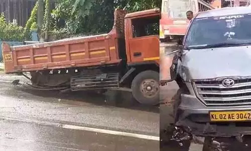 ക്ഷേത്ര ദർശനത്തിന് പോകവേ കാർ ലോറിയിലിടിച്ച് രണ്ടുപേർക്ക് പരിക്ക്​