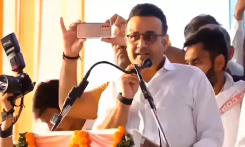 ‘എല്ലാവരും കൈപ്പത്തിക്ക് വോട്ട് ചെയ്യണം’; ഹരിയാനയിൽ കോൺഗ്രസ് സ്ഥാനാർഥിക്ക് വോട്ടഭ്യർഥിച്ച് വീരേന്ദർ സെവാഗ് -വിഡിയോ വൈറൽ