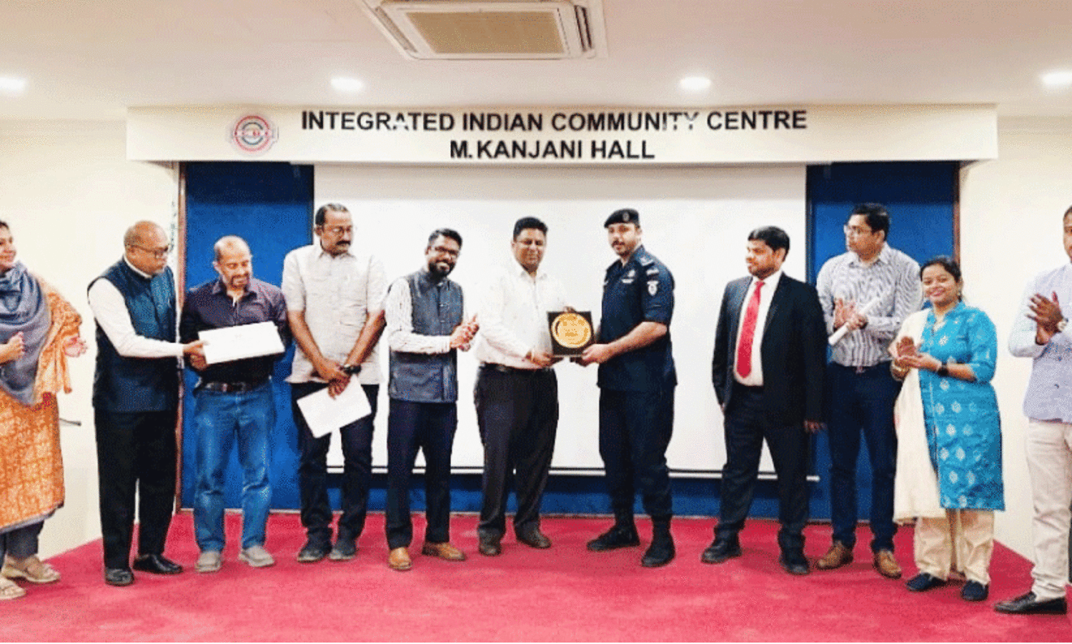 ഡെ​ലി​വ​റി ബോ​യ്സി​നും ഡ്രൈ​വ​ർ​മാ​ർ​ക്കും ബോ​ധ​വ​ത്ക​ര​ണ​വു​മാ​യി ഐ.​സി.​ബി.​എ​ഫ്