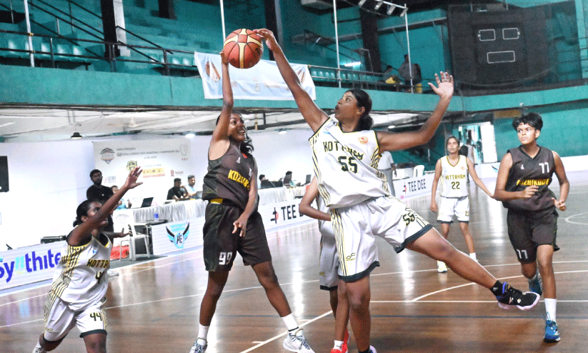 സീനിയർ ബാസ്കറ്റ്ബാൾ: ഇന്ന് സെമി ഫൈനൽ സീനിയർ ബാസ്കറ്റ്ബാൾ: ഇന്ന് സെമി ഫൈനൽ