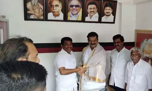 പി.വി. അൻവർ ഡി.എം.കെയിലേക്ക്? ചെന്നൈയിലെത്തി നേതാക്കളുമായി ചർച്ച നടത്തി