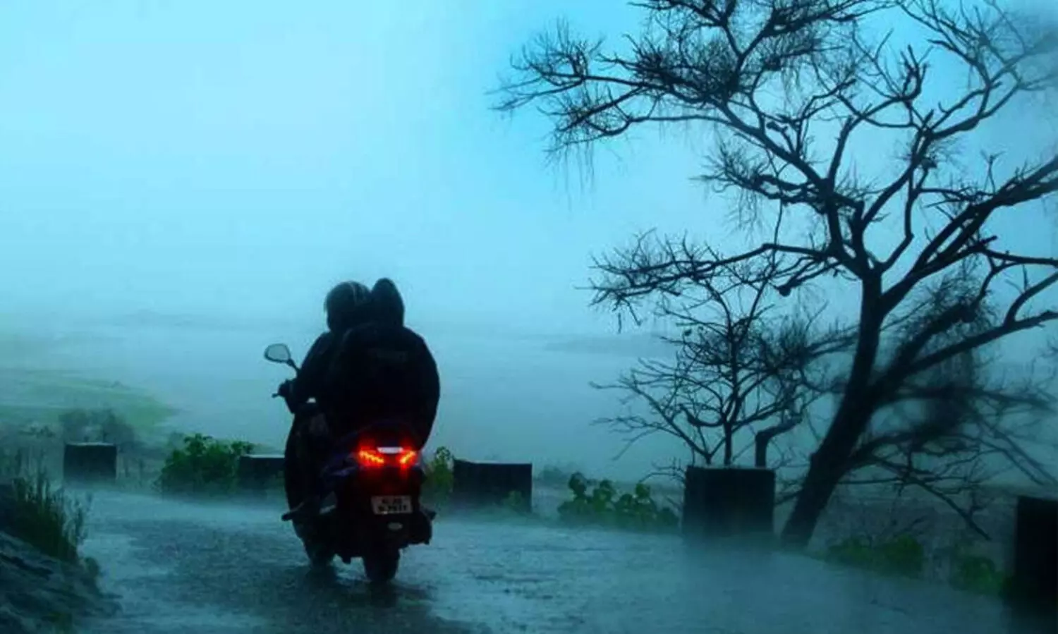 വയനാട്ടിൽ കനത്ത മഴ; മണ്ണിടിച്ചിൽ സാധ്യതാ പ്രദേശങ്ങളിൽ താമസിക്കുന്നവർ ജാഗ്രത പാലിക്കണം