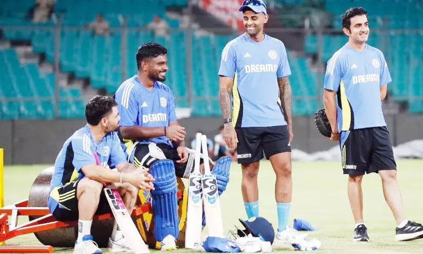 അ​യ​ൽ​പ​ച്ച പി​ടി​ക്കാ​ൻ