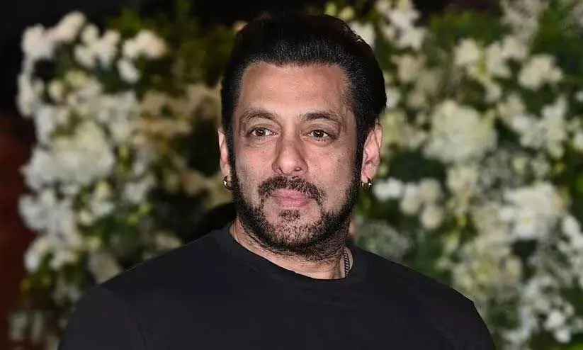 Salman khan said that his mother is a big fan of Sanaya Irani Salman khan said that his mother is a big fan of Sanaya Irani