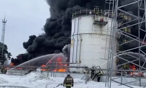 റഷ്യയുടെ സുപ്രധാന ഇന്ധന സംഭരണ കേന്ദ്രം തകർത്ത് യുക്രെയ്ൻ
