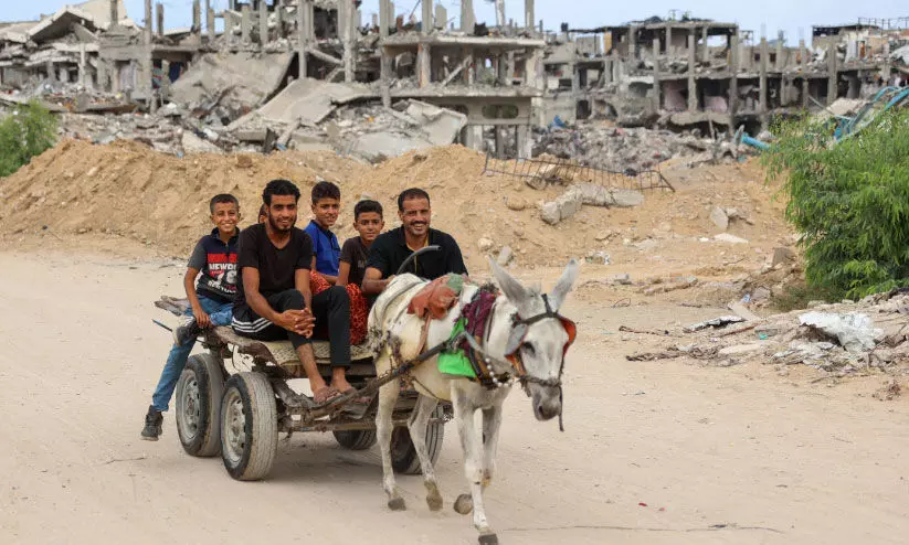 വാർഷികത്തിലും ബോംബ് വർഷം വാർഷികത്തിലും ബോംബ് വർഷം