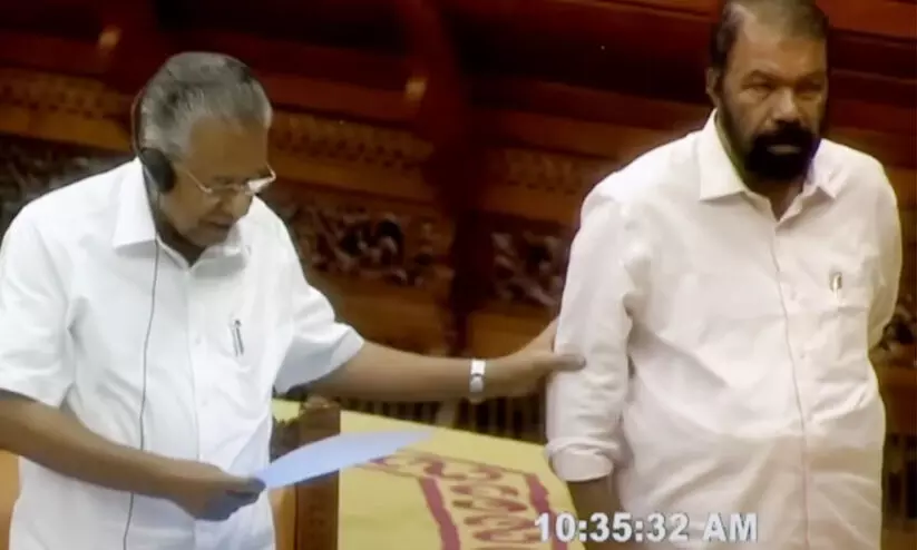 എസ്.എഫ്.ഐ തന്ന സമര വീര്യം മരിക്കും വരെ ഉണ്ടാകും -നിയമസഭയിൽ പ്രതിപക്ഷത്തിനുനേരെ നീങ്ങിയതിനെക്കുറിച്ച് ശിവൻകുട്ടി എസ്.എഫ്.ഐ തന്ന സമര വീര്യം മരിക്കും വരെ ഉണ്ടാകും -നിയമസഭയിൽ പ്രതിപക്ഷത്തിനുനേരെ നീങ്ങിയതിനെക്കുറിച്ച് ശിവൻകുട്ടി