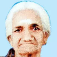 മീ​നാ​ക്ഷി അ​മ്മ