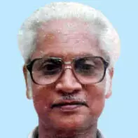 അ​ച്യു​ത​ൻ നാ​യ​ർ