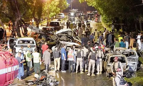 കറാച്ചിയിൽ ചാവേർ ആക്രമണത്തിൽ രണ്ട് ചൈനക്കാർ കൊല്ലപ്പെട്ടു