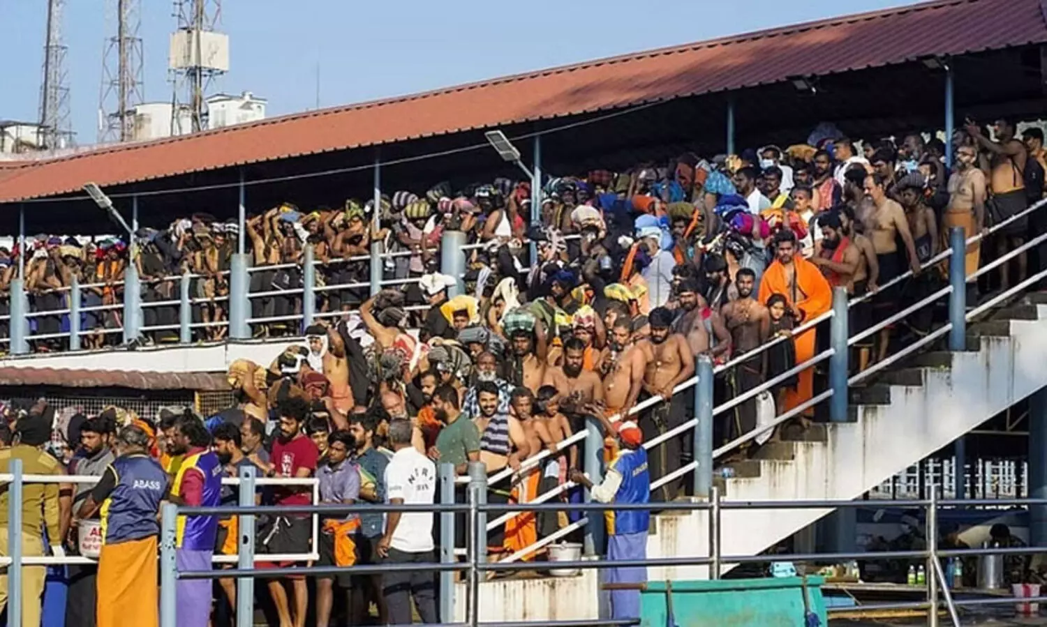 ശബരിമല: തിരക്ക്‌ നിയന്ത്രിക്കാൻ കൂടുതൽ ക്രമീകരണം