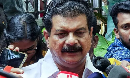 ഗവർണറെ കണ്ടത് പൊലീസിൽ വിശ്വാസമില്ലാത്തതിനാൽ; എ.ഡി.ജി.പിക്കെതിരായ ഡി.ജി.പിയുടെ റിപ്പോർട്ട് പൂഴ്ത്തിയെന്നും അൻവർ