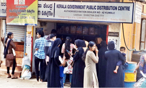 റേഷൻ മസ്റ്ററിങ്​: ആയിരങ്ങൾ പുറത്ത്